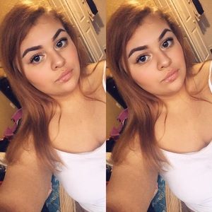 Meet your Posher, Destinee